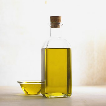olive-oil-356102__340