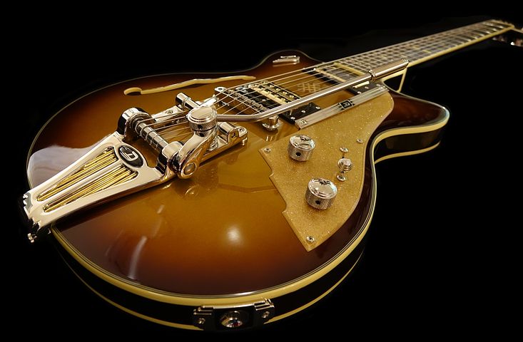 e-guitar-1736291__480